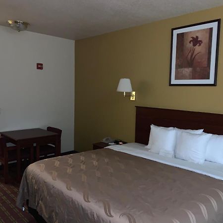 Holiday Inn Express - Wichita North - Park City By Ihg 외부 사진