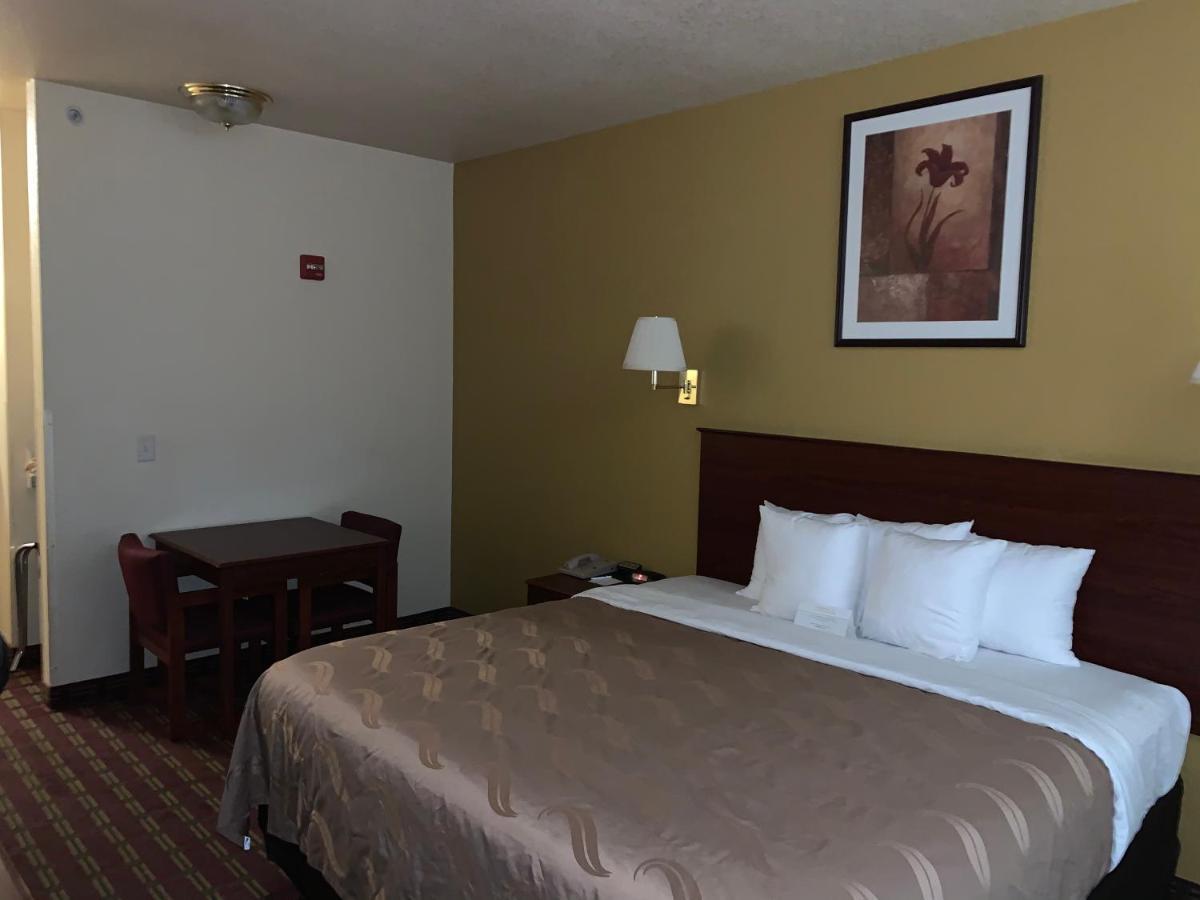 Holiday Inn Express - Wichita North - Park City By Ihg 외부 사진